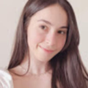 Meet your Posher, Alejandra